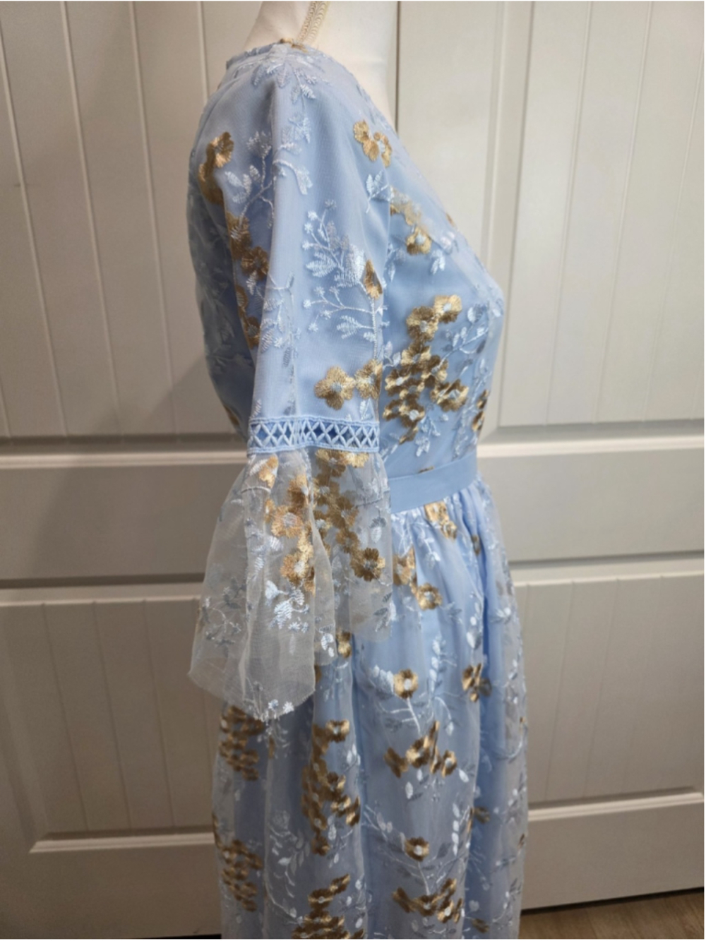 Polagram Blue Floral Embroidered Mesh Tulle Midi Dress NWT Sz S Short Bell Sleev - Picture 9 of 12